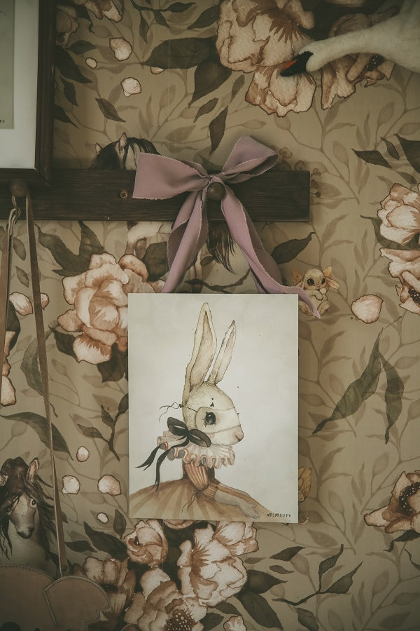 Miss Iris Børneplakat – Magisk Kunst til Børneværelset